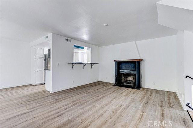 107 S Helberta Ave #4 - Photo 5 of 8