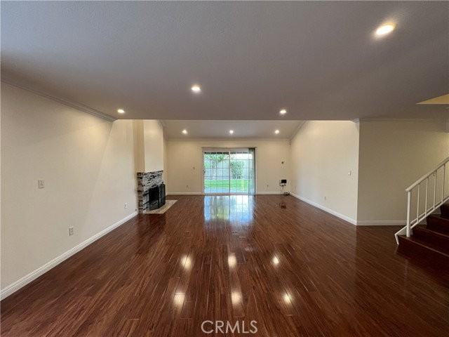 19104 Stefani Ave - Photo 3 of 8