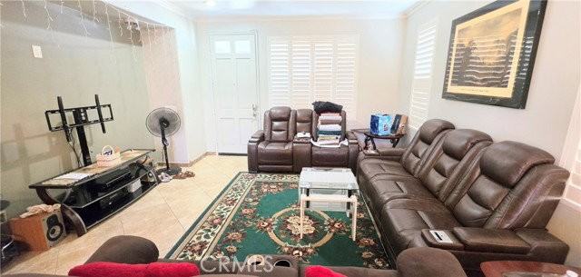 9038 Primrose Dr - Photo 4 of 8