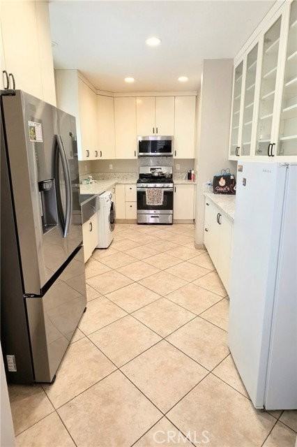 9038 Primrose Dr - Photo 7 of 8