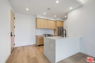 3555 Overland Ave #613 - Photo 3 of 8