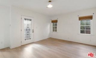 4108 Harter Ave - Photo 4 of 8