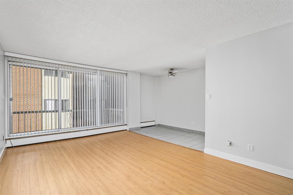 Park Royal Apartments - Photo 5 of 20