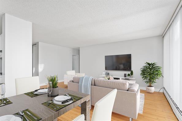 Park Royal Apartments - Photo 7 of 20