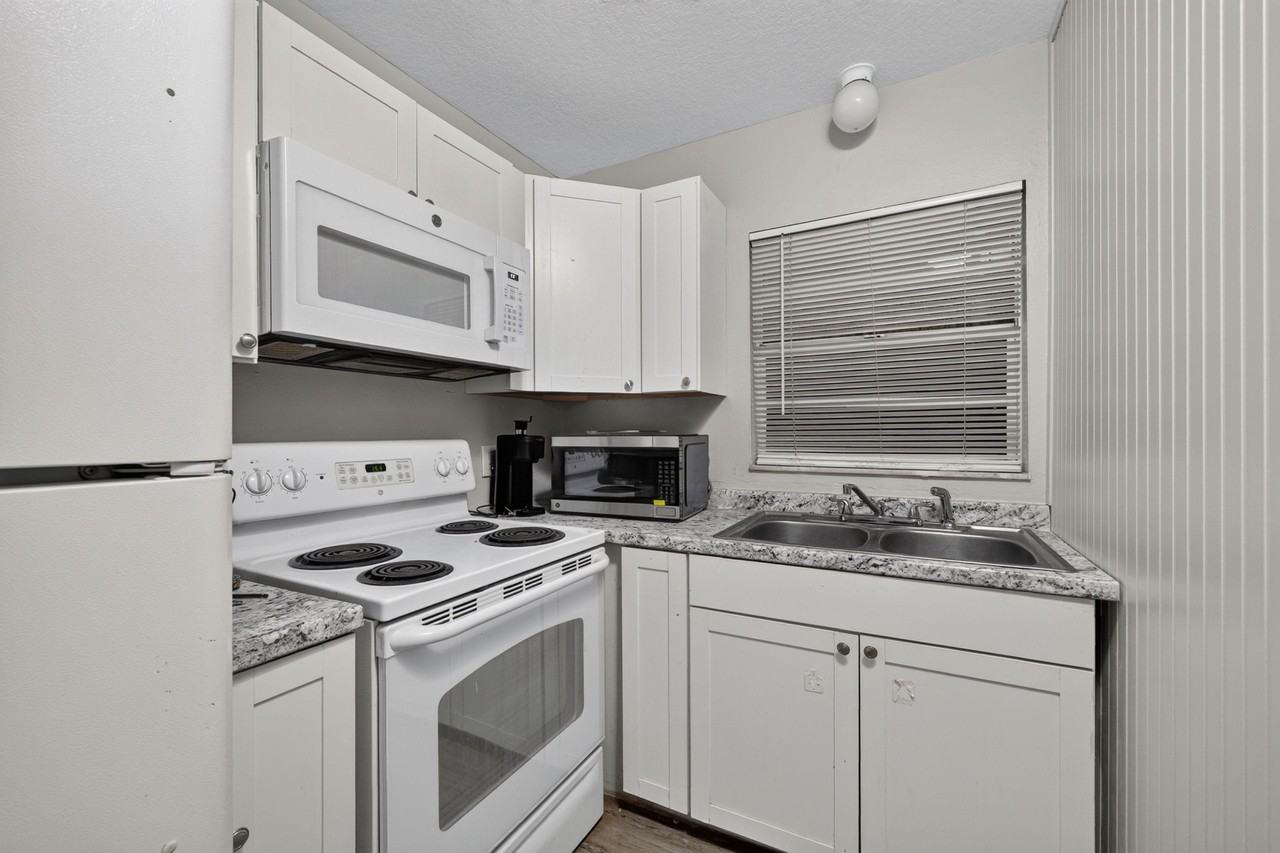 N 54th St - Photo 2 of 34