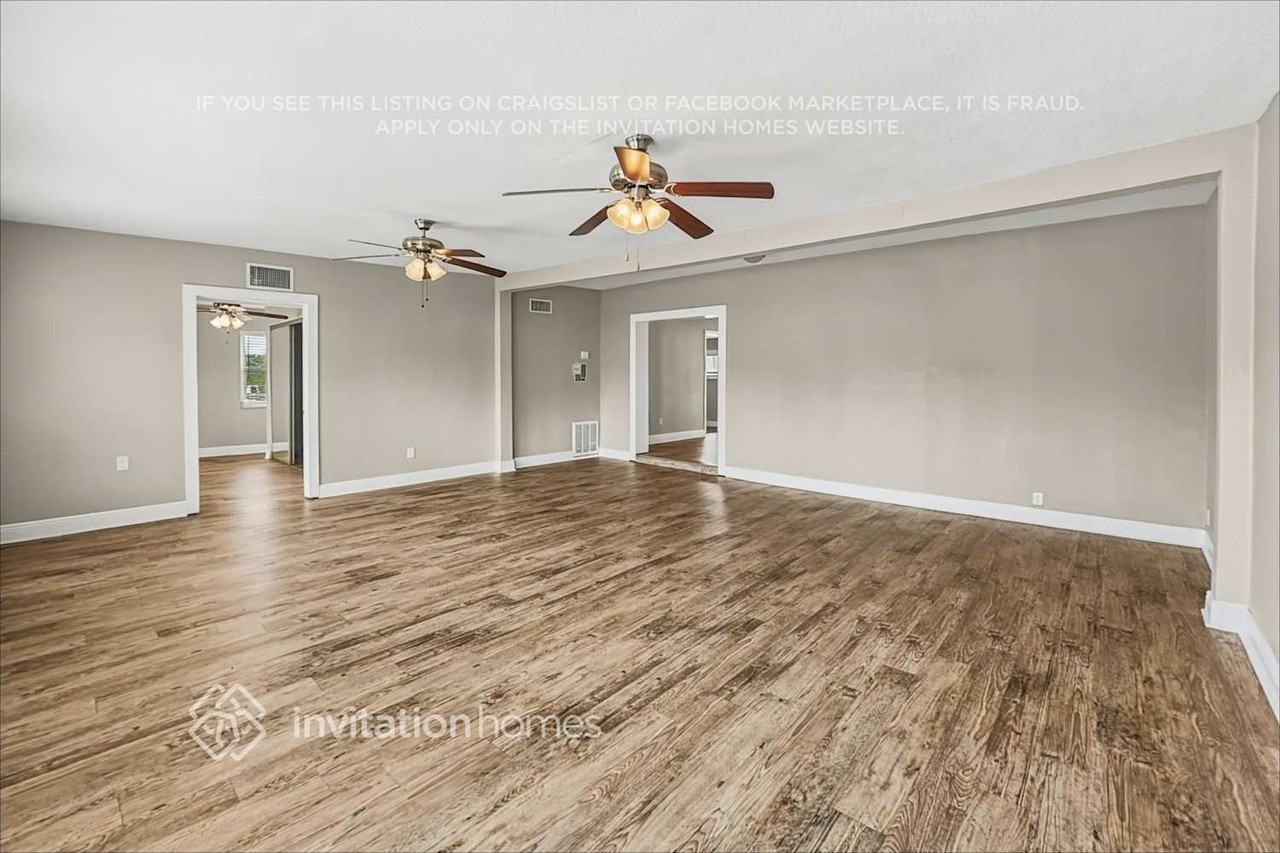 725 Clayton St - Photo 6 of 19