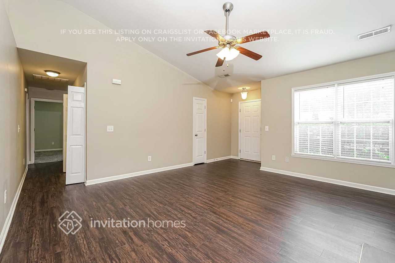 5288 Mount Hope Dr - Photo 4 of 17
