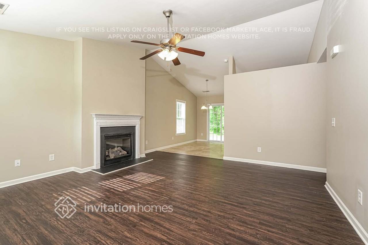 5288 Mount Hope Dr - Photo 5 of 17