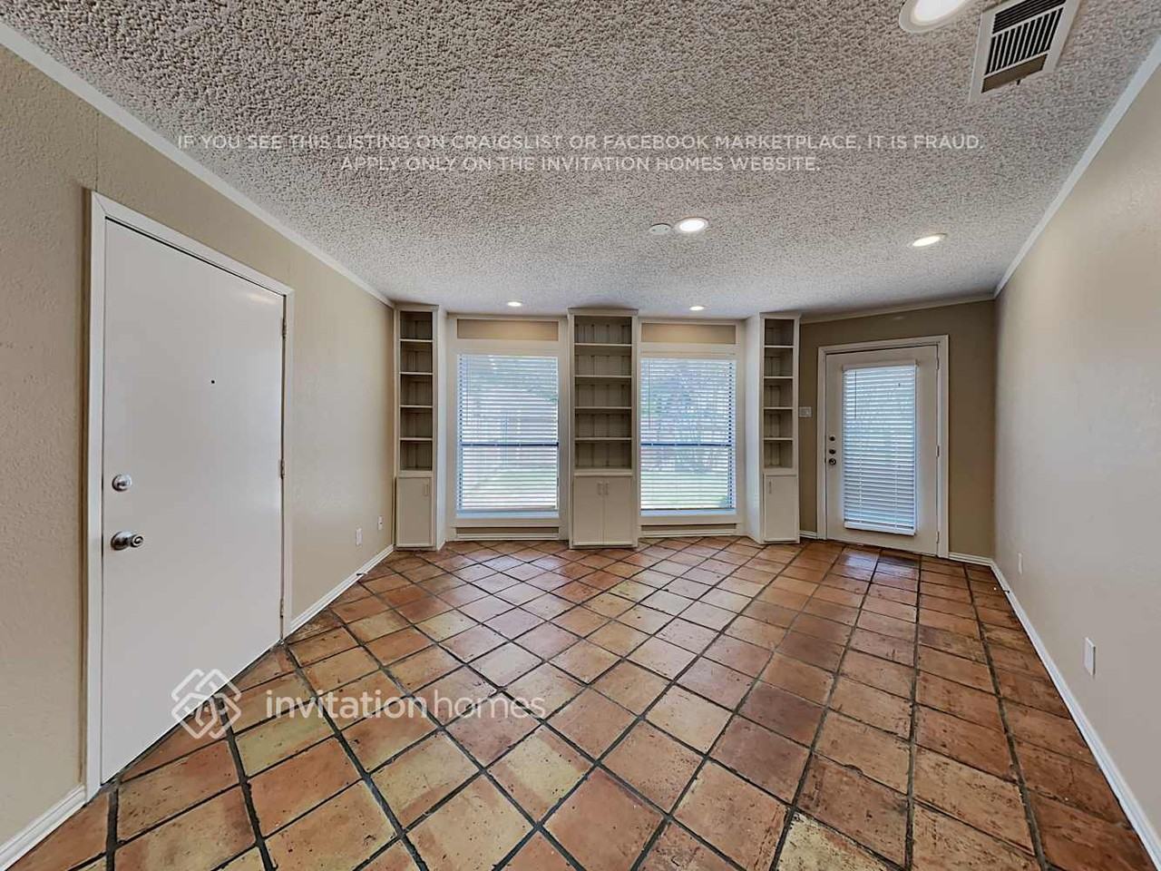 5 Hill Ct - Photo 4 of 17
