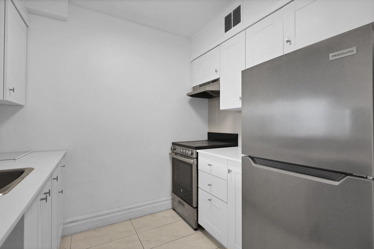 200 Av Kensington — photo 1