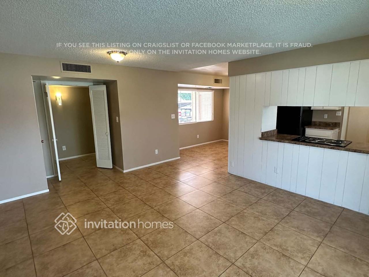 3828 W Lane Ave - Photo 3 of 21
