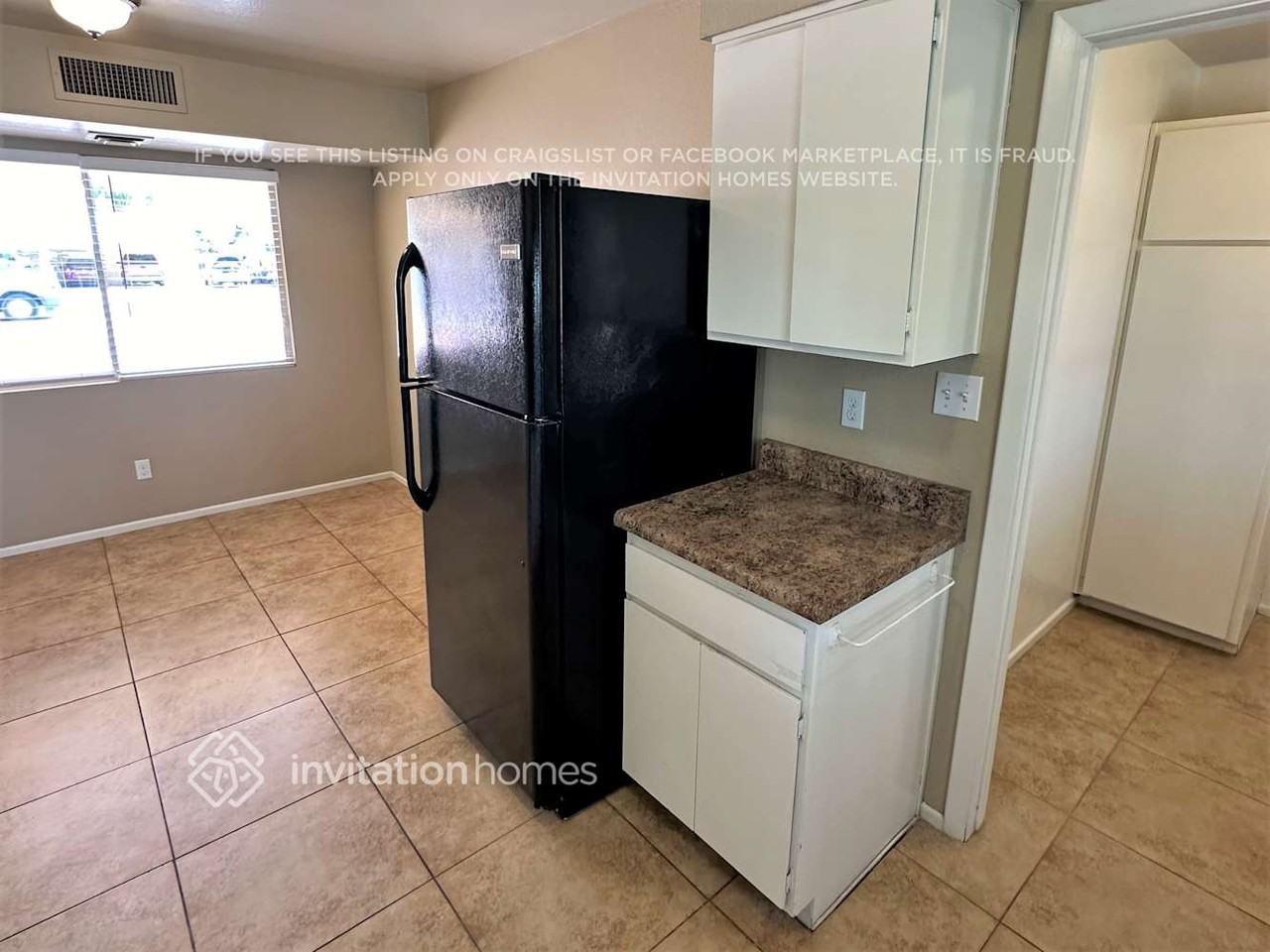 3828 W Lane Ave - Photo 6 of 21