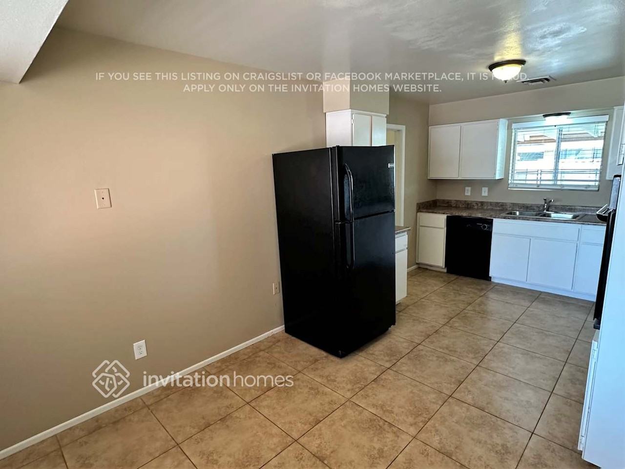 3828 W Lane Ave - Photo 7 of 21