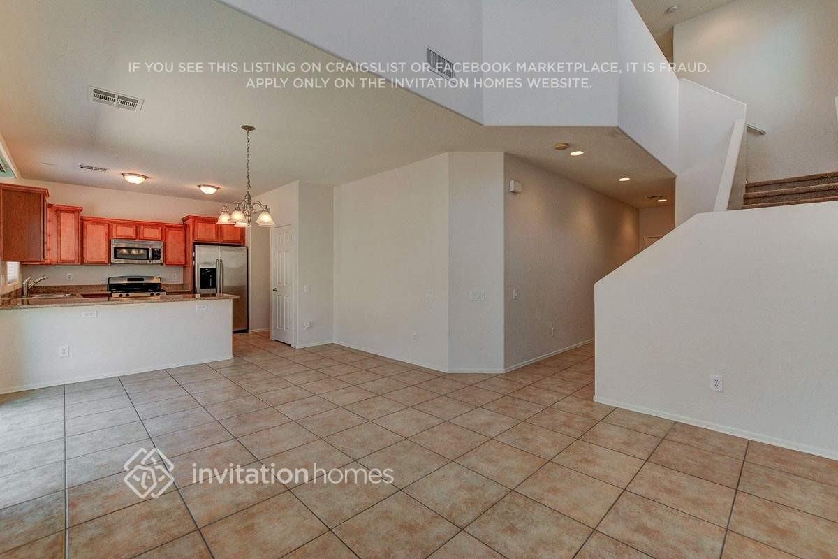 9018 Castledowns St - Photo 2 of 10