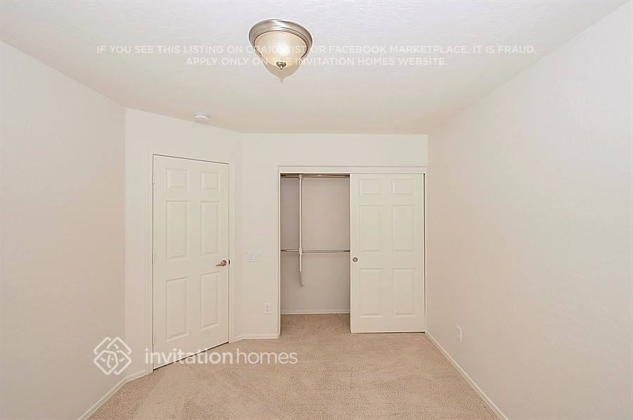 9018 Castledowns St - Photo 4 of 10