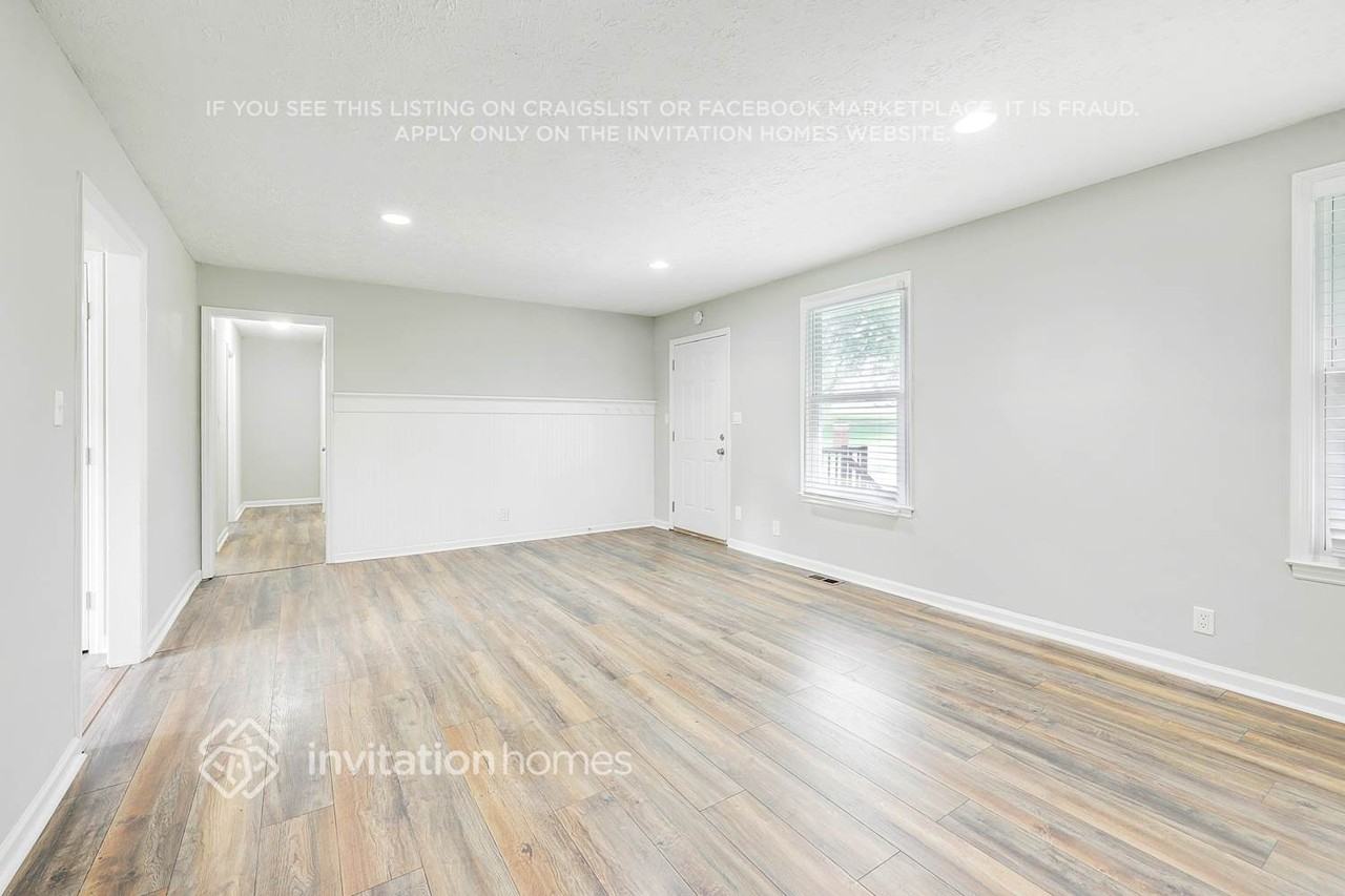 108 Redondo Ct S - Photo 7 of 32