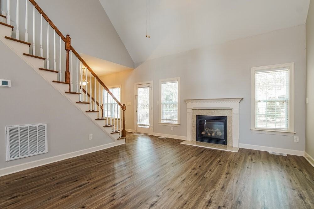 169 N Farm Dr - Photo 4 of 17