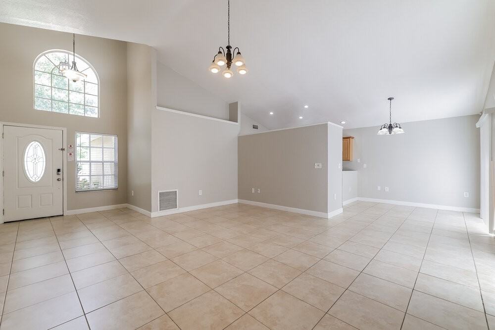 2120 Cuxham Ct - Photo 3 of 16