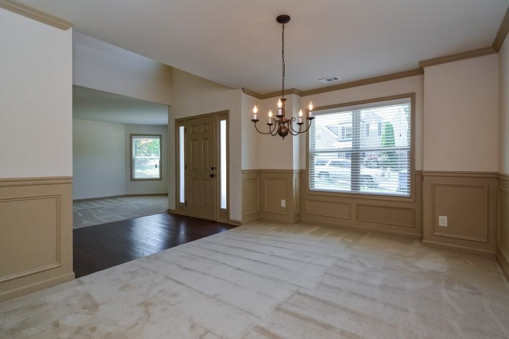 2486 Peach Shoals Cir - Photo 4 of 16