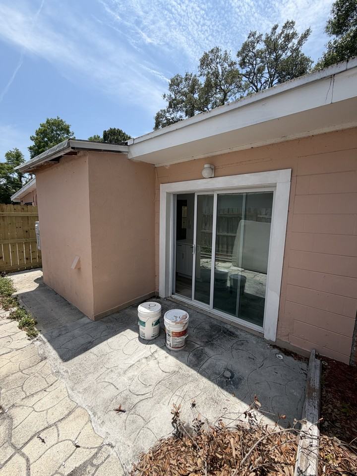 1028 56th Ave S - Photo 2 of 19