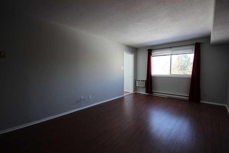 318 Lorry Greenberg Drive - Photo 7 of 44
