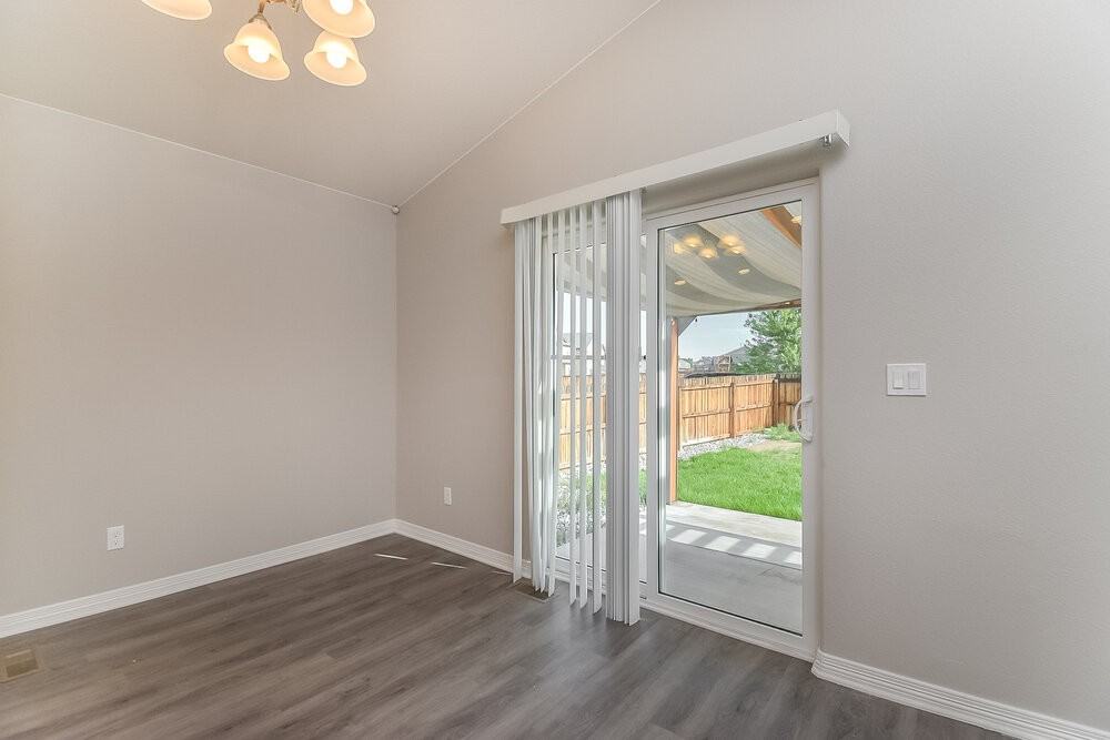 6863 Phantom Way - Photo 6 of 17