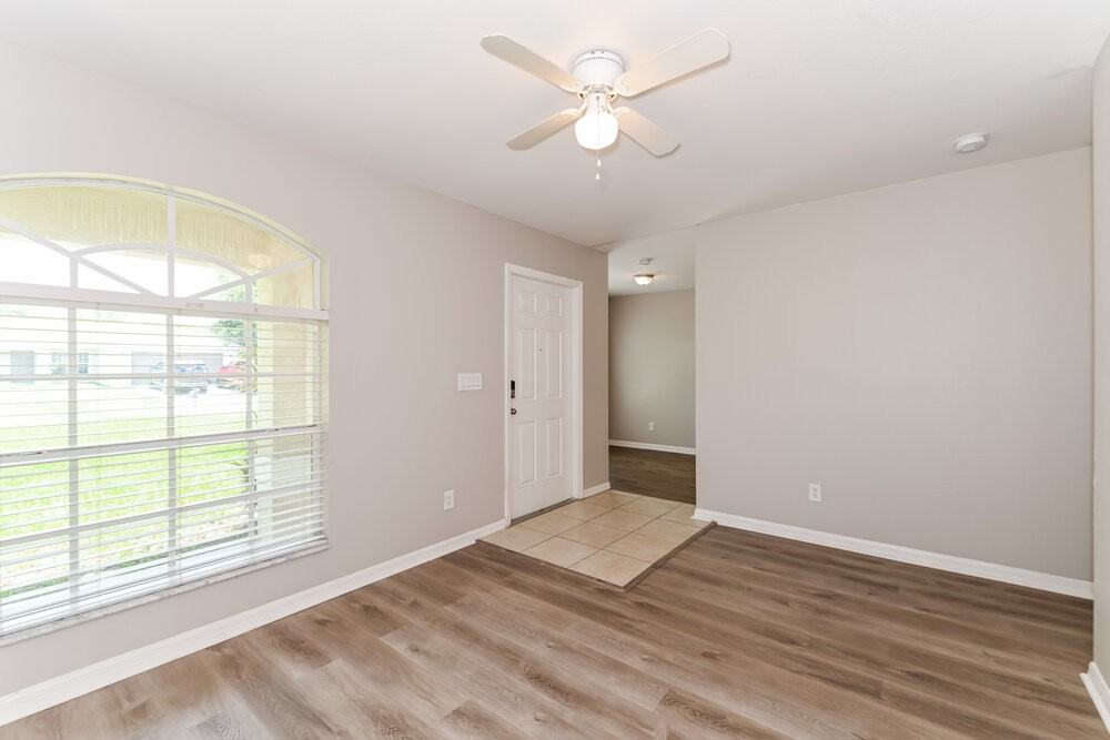 2506 66th St W - Photo 4 of 16