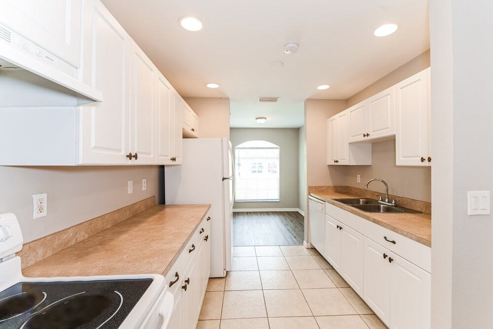 2506 66th St W - Photo 6 of 16