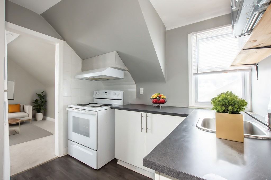5374 Huron Street - Photo 4 of 10
