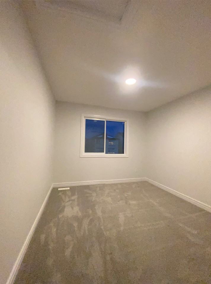 5712 Cautley Cres Sw - Photo 2 of 33