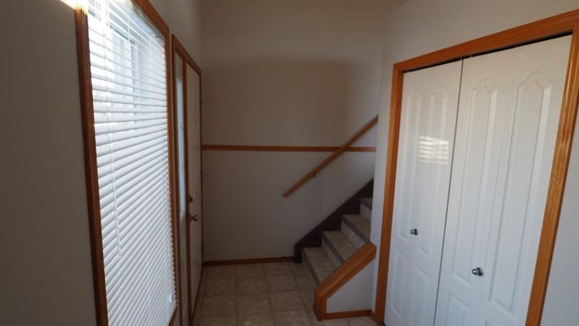 3 Bedroom House Located in Riverside Meadows! - Photo 2 of 10