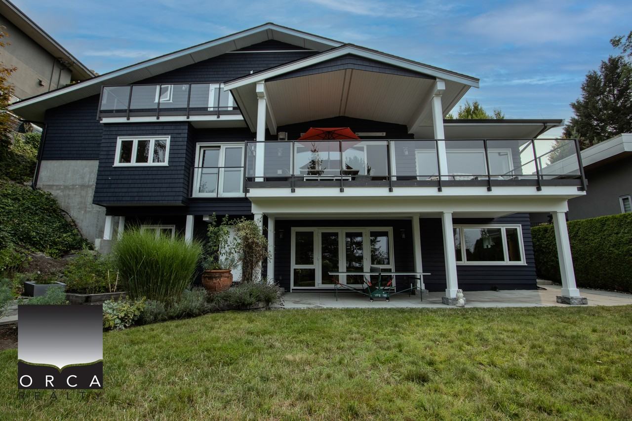 845 Braeside St, West Vancouver - Photo 2 of 14