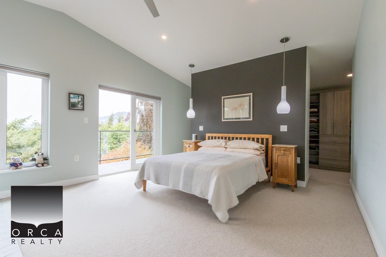 845 Braeside St, West Vancouver - Photo 5 of 14