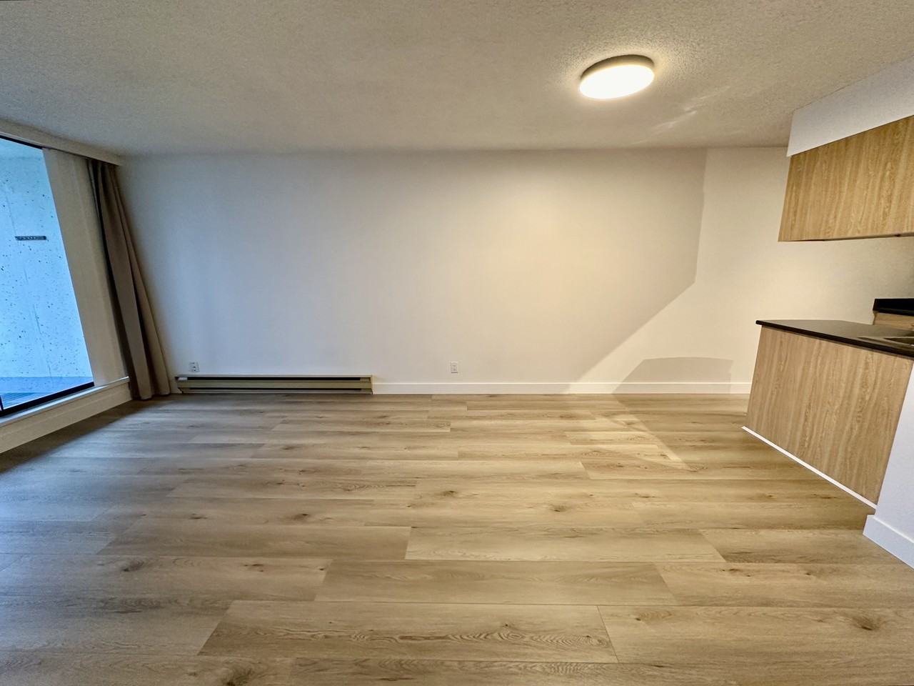 1105 - 9521 Cardston Court - Photo 4 of 23