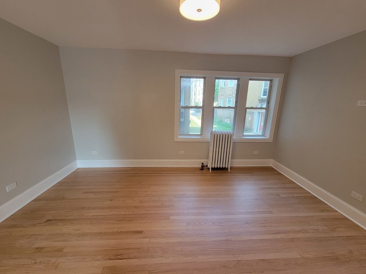 6416 N Richmond St ##1b - Photo 3 of 23