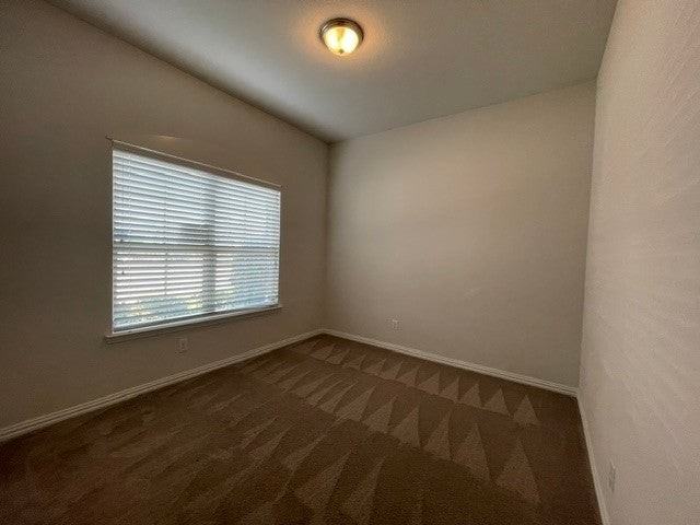 10040 Bodega Bay Rd - Photo 5 of 37