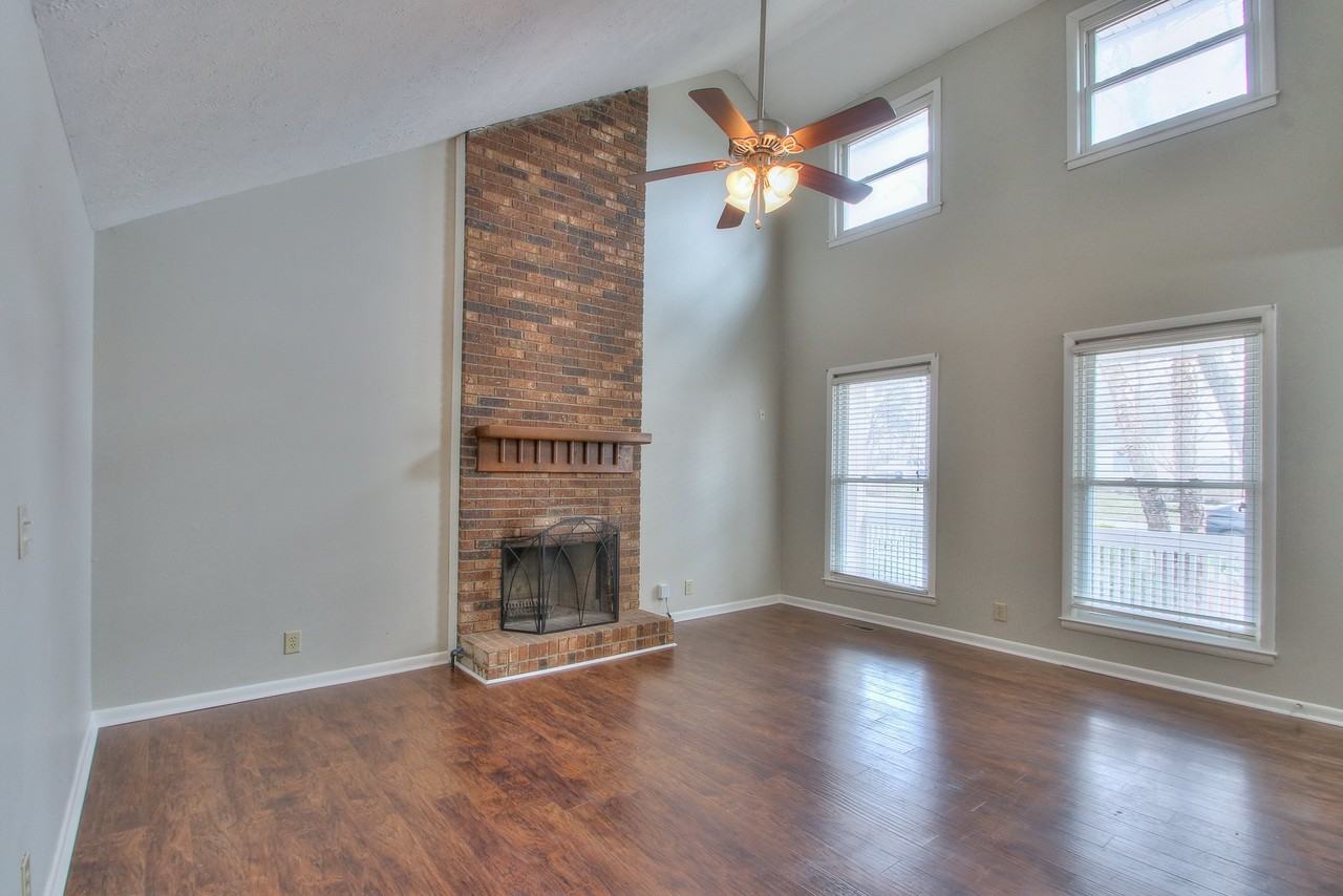 4925 Kilimanjaro Dr - Photo 5 of 18