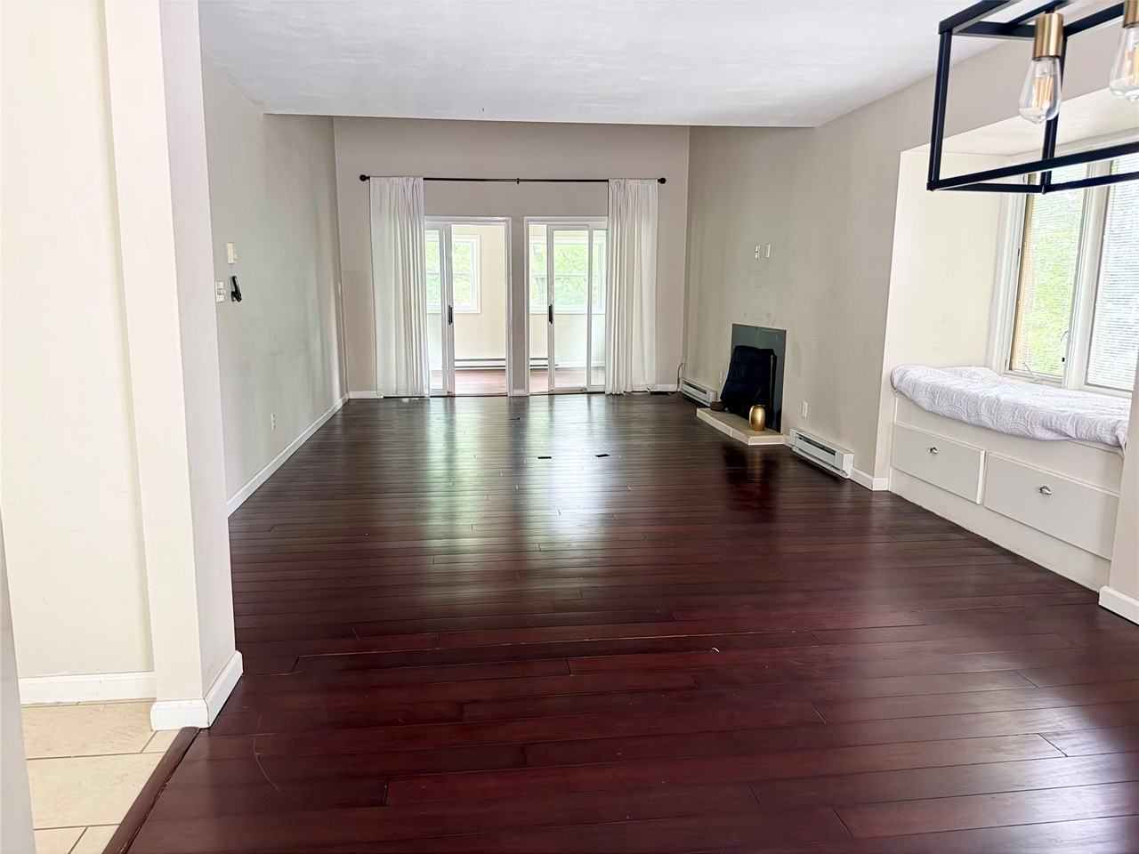 917 Prescott Ave - Photo 3 of 23