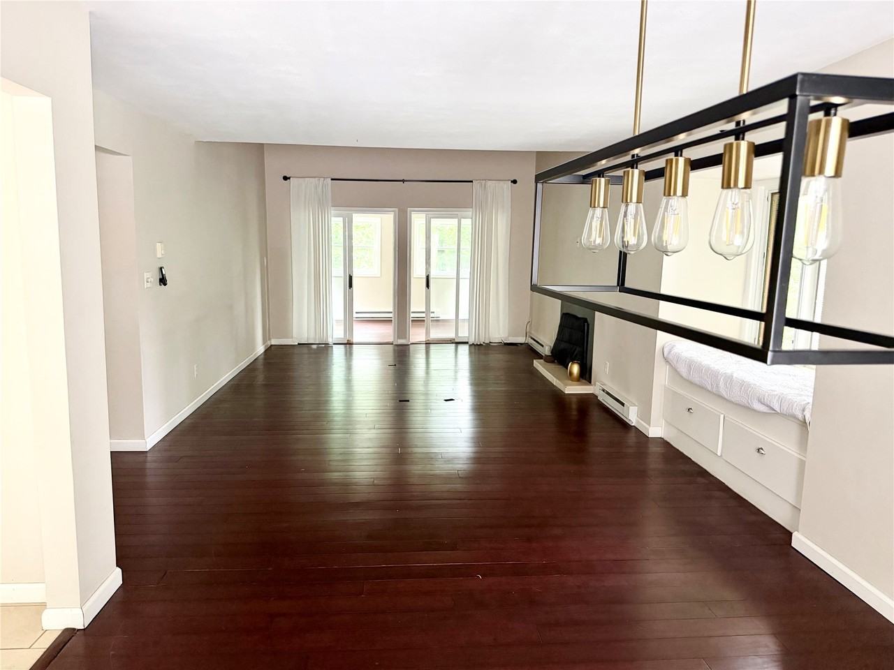 917 Prescott Ave - Photo 4 of 23