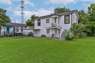 1915 44th St - Photo 1 of 1