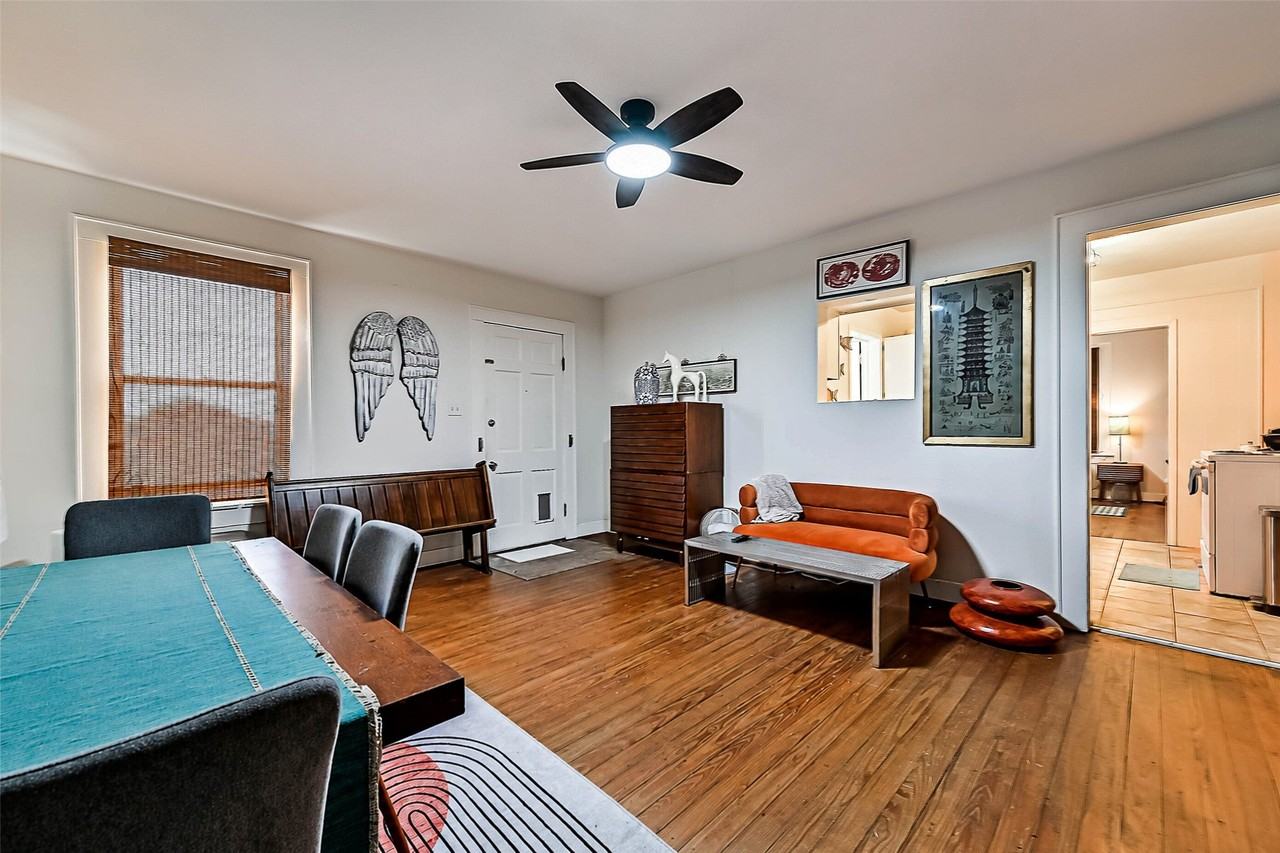 1915 44th St - Photo 5 of 13