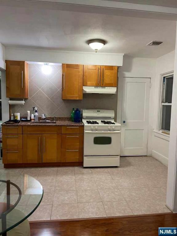 58 S Farview Ave - Photo 5 of 9