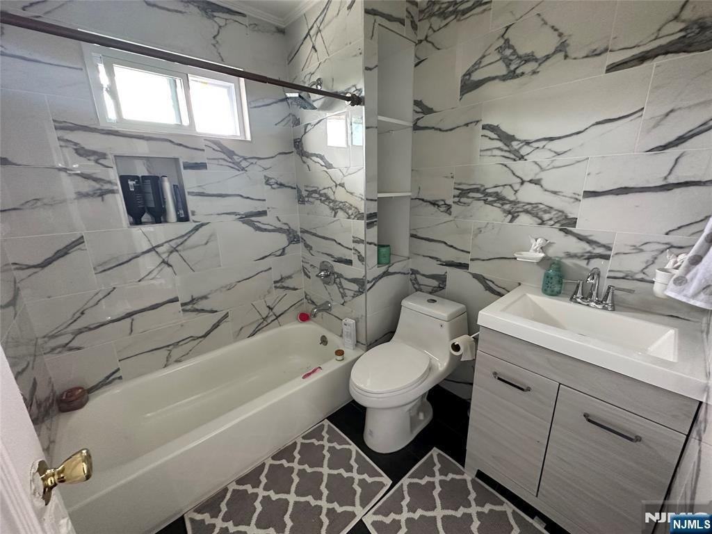 58 S Farview Ave - Photo 6 of 9