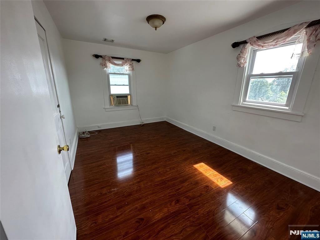58 S Farview Ave - Photo 7 of 9
