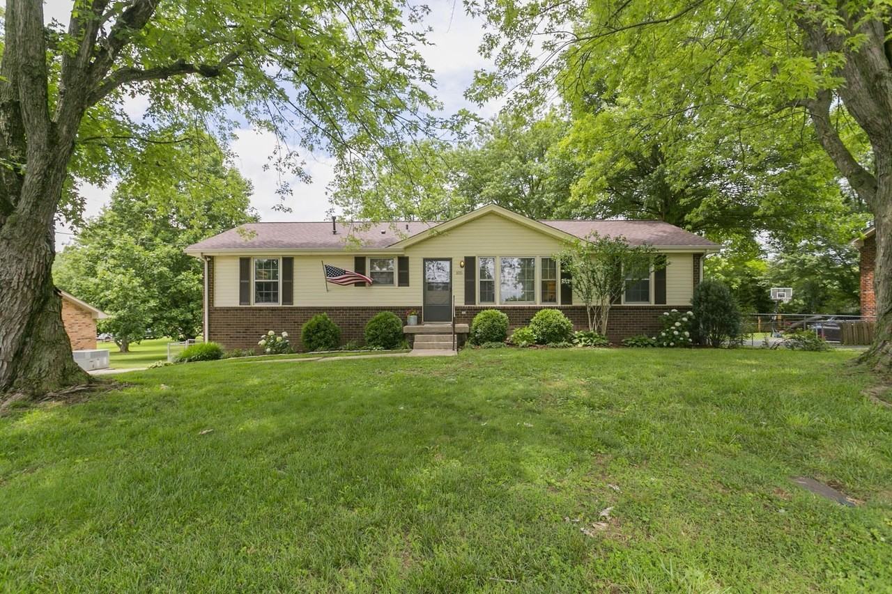 105 Raindrop Ln - Photo 4 of 33