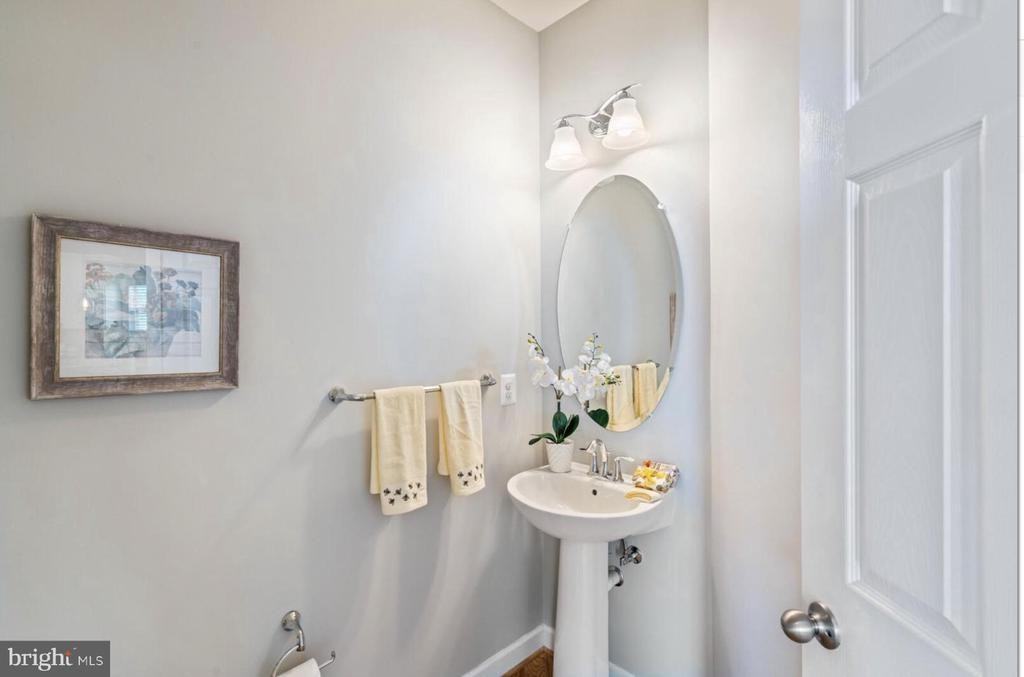 3028 Landing Eagle Ct - Photo 4 of 23