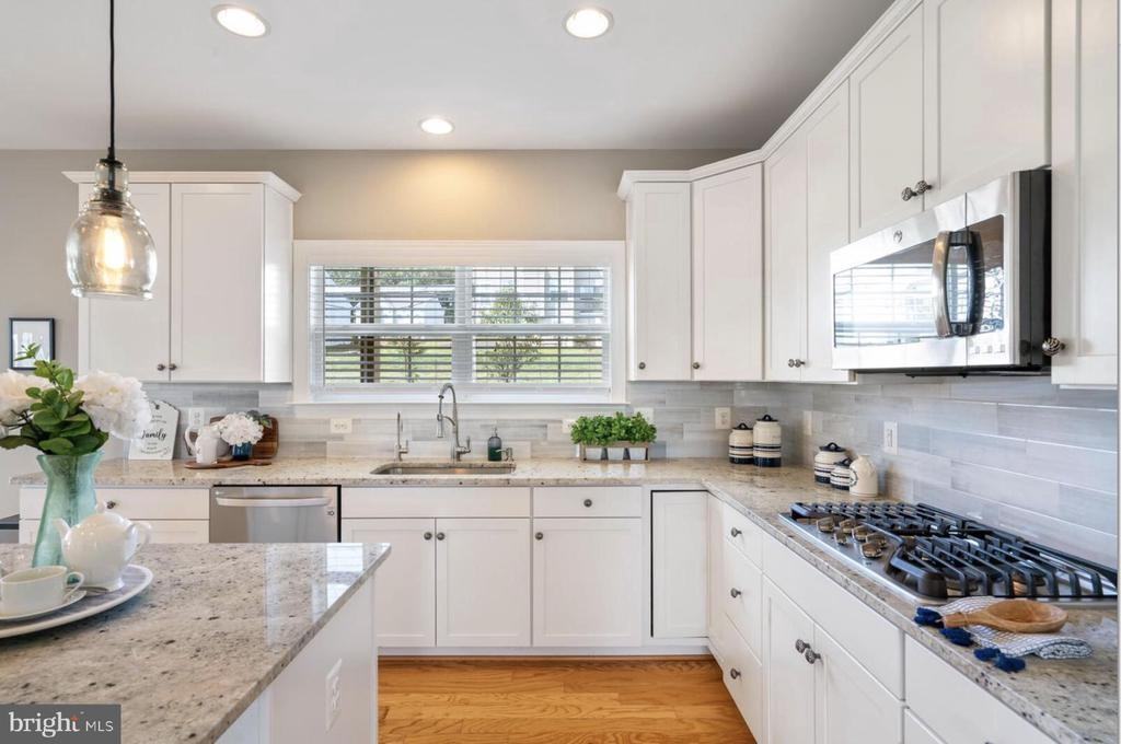 3028 Landing Eagle Ct - Photo 6 of 23