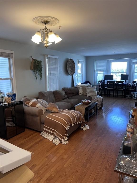 32 Woodward St - Photo 2 of 29