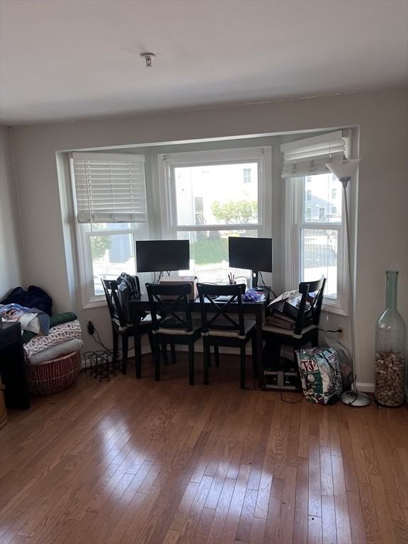 32 Woodward St - Photo 4 of 29