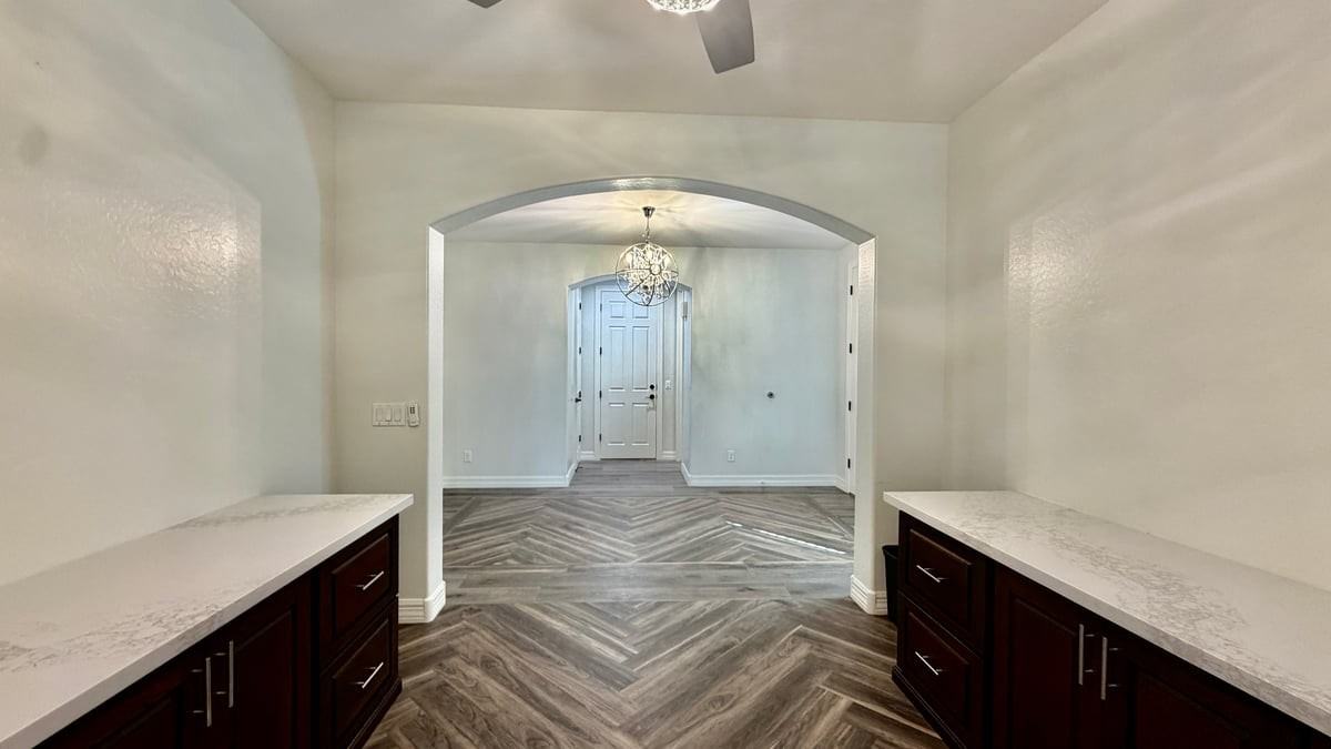 1777 W Ocotillo Rd - Photo 4 of 49